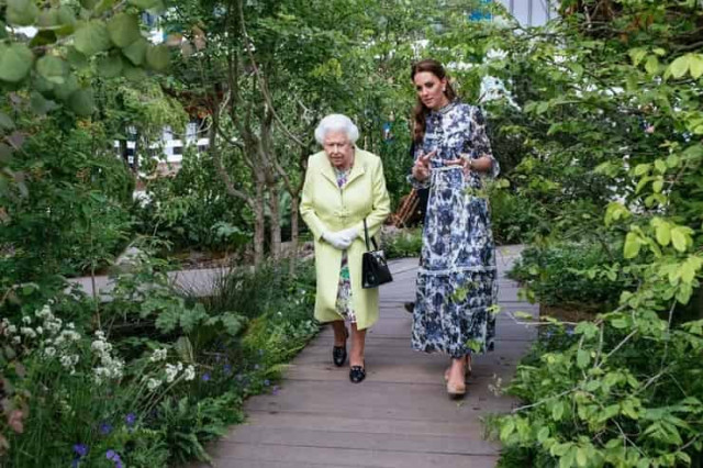 Герцогиня Кэтрин нарушила дворцовый протокол