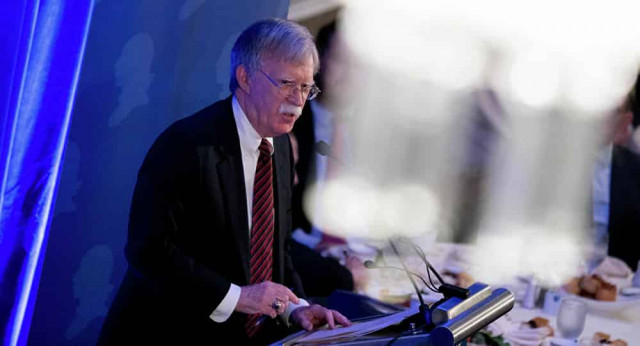 Визит Болтона: Баку не даст втянуть себя в конфронтацию США с Россией
