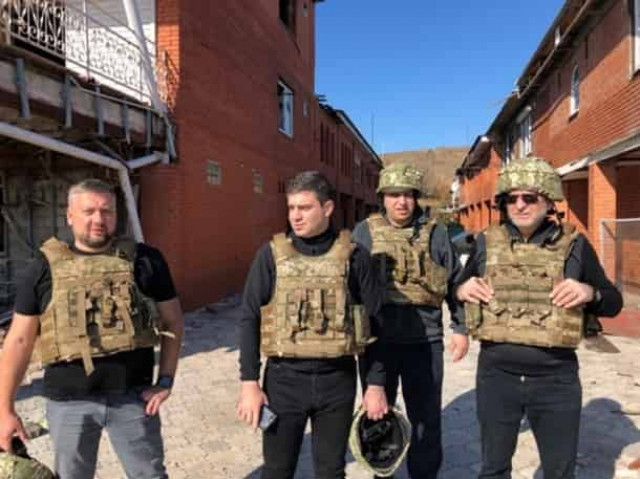 Нардепы проводят заседание комитета ВР на Донбассе (ФОТО)