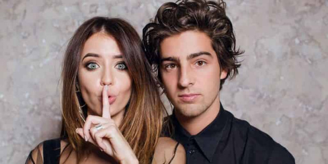 Дантес публично признался в любви Дорофеевой 
