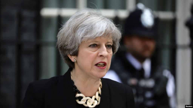 Мэй подает в отставку  - СМИ