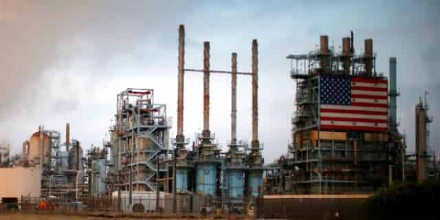 У США відновили імпорт нафти з Венесуели