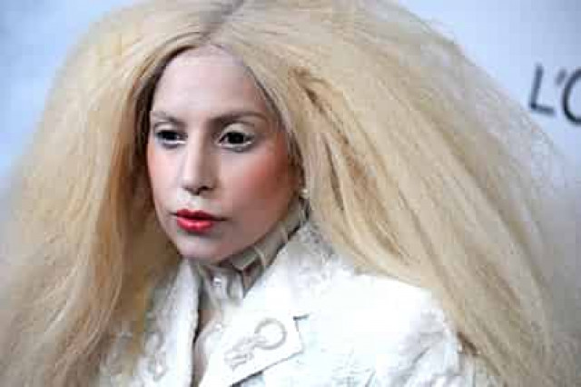 Леди Гага послала болящих в инфракрасную сауну

