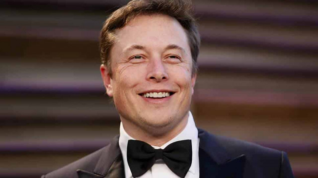 Илон Маск хочет открыть свой таксопарк