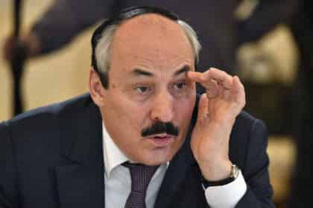 Абдулатипов подсчитал примкнувших к «Исламскому государству» дагестанцев
