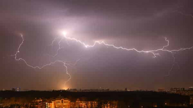 В Індії від ударів блискавок загинула 51 людина