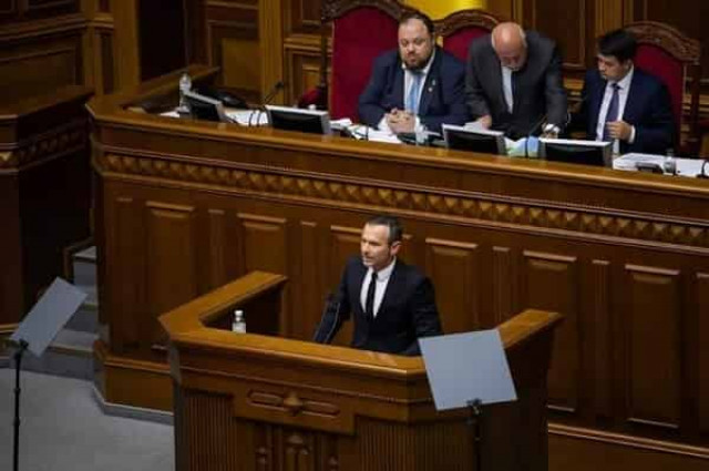 Вакарчук прогулял 37% заседаний (ДОКУМЕНТ)