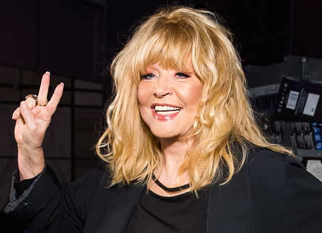 Виски, сигареты и вино: Пугачева оторвалась на роскошной вечеринке Юдашкина (Фото)