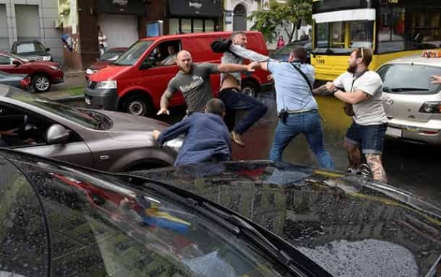 Коррупция и россияне. Нападение на Порошенко