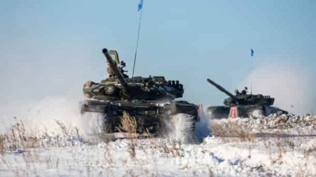 Без танков и броневиков: Сербию жестко наказали за дружбу с Путиным