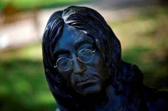 К юбилею Леннона в Ливерпуле покажут мюзикл по песням Beatles
