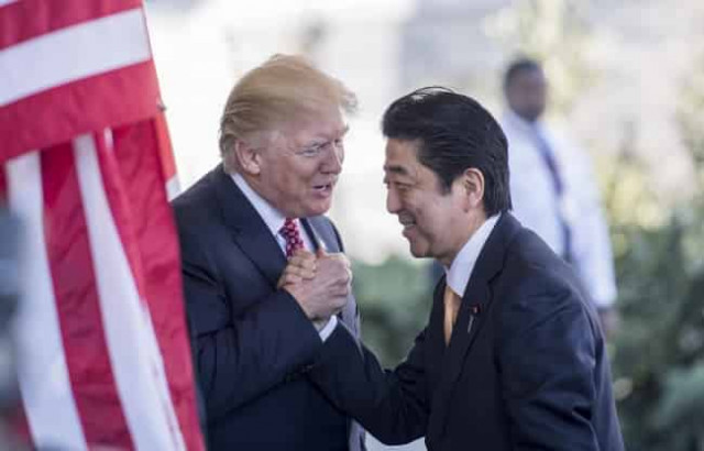 Трамп не возражает, если Абэ выступит посредником между США и Ираном
