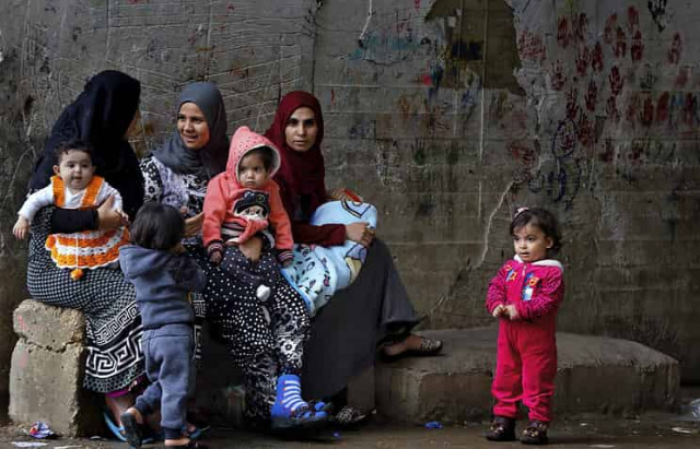 Thousands of Syrian refugees return from Lebanon and Jordan
