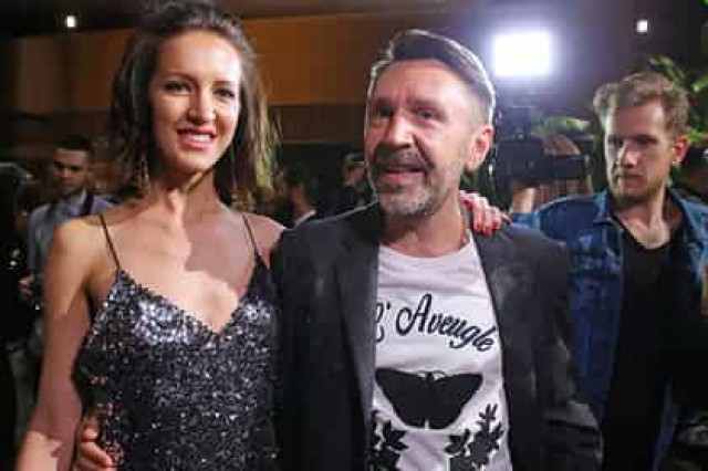 Шнуров поубивался по потерянной жене Матильде
