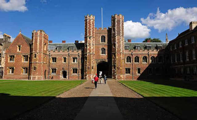 Светлана Лохова: Я мать, попавшая в осаду, а не Мата Хари
