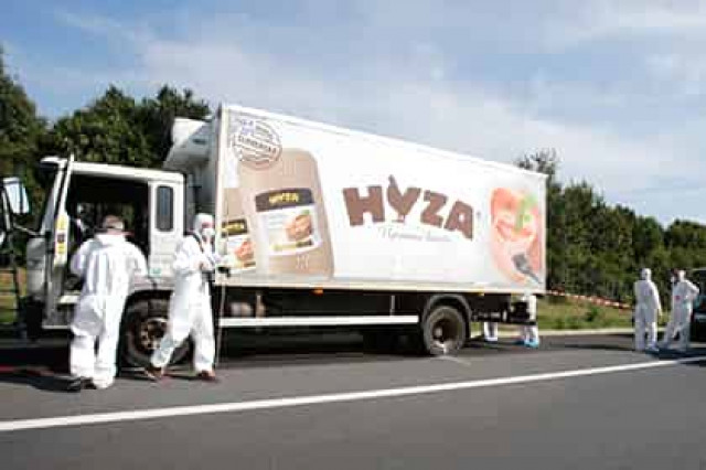 Число обнаруженных тел мигрантов в Австрии превысило 70