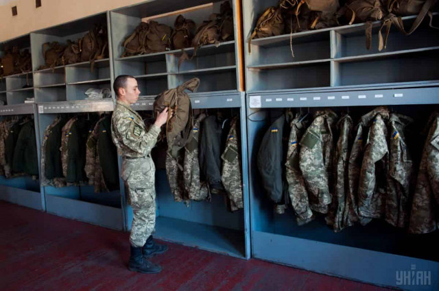 Ukraine's leading party shares plans on military conscription

