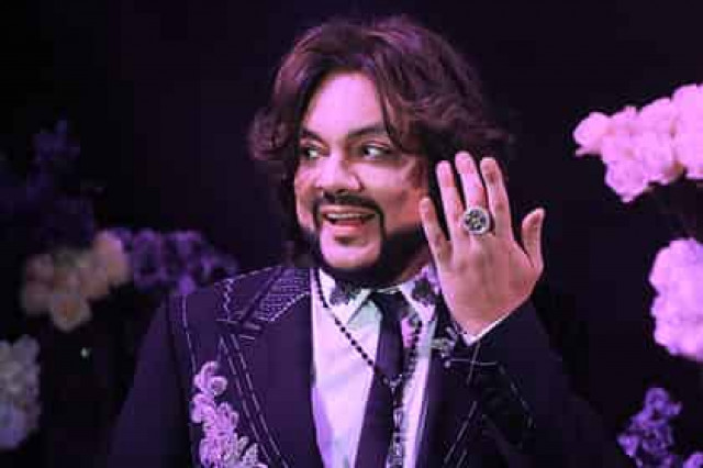 Киркоров обратился к похитителям его пернатых костюмов
