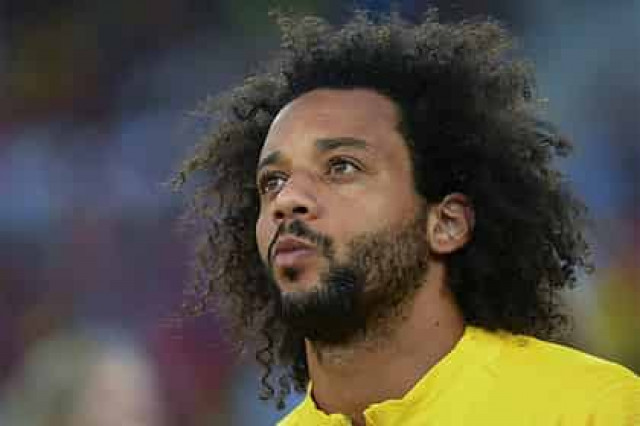 Слишком мягкий матрас стал причиной травмы капитана сборной Бразилии
