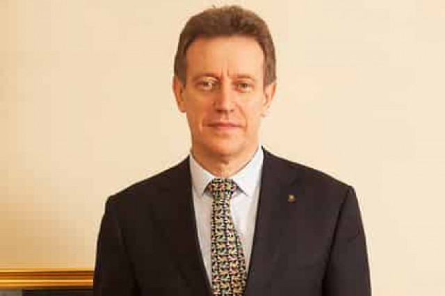 Ректора РГГУ Ивахненко сняли с поста