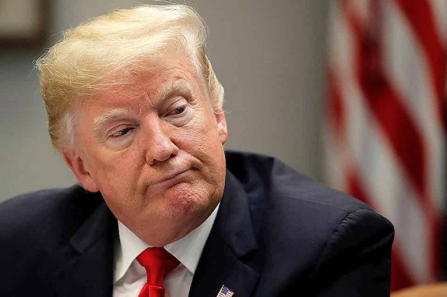 Трамп призупинив військову допомогу Україні