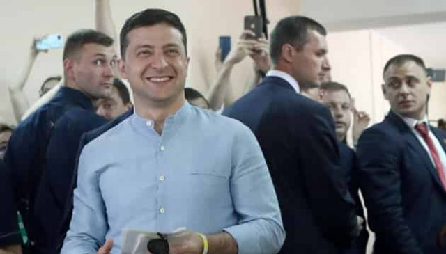 President signs decree on development of e-services