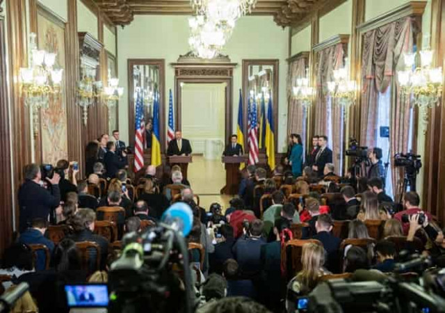 Помпео и Зеленский провели совместный брифинг