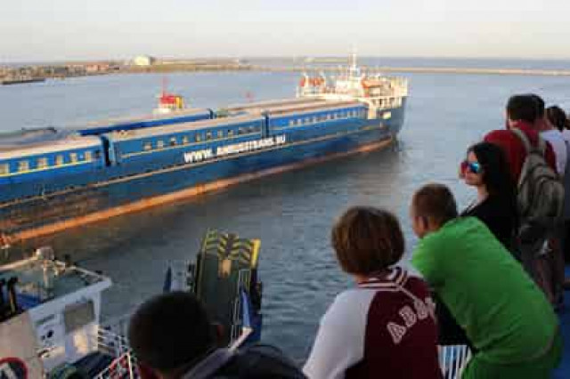 К строительству моста в Крым привлекут студентов
