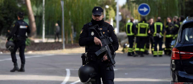 Испанскому производителю оружия для Украины прислали бомбу
