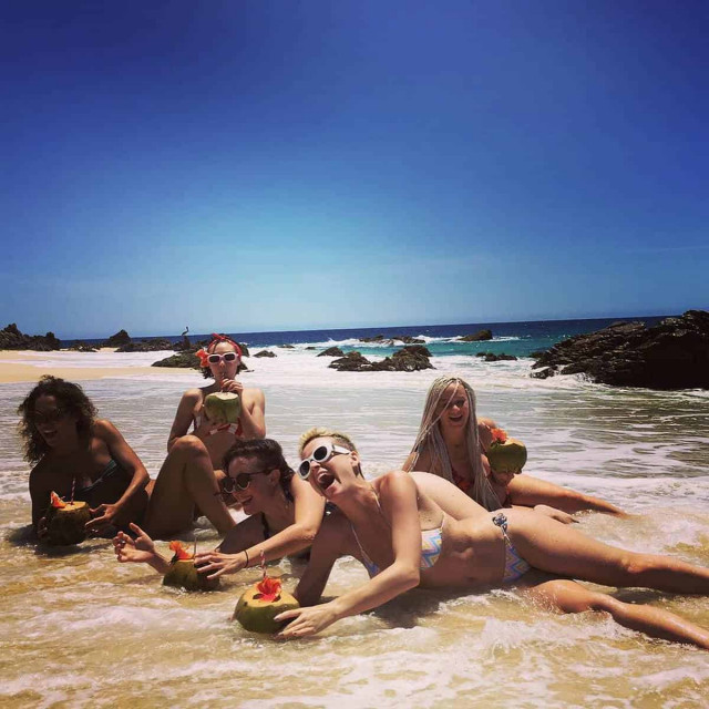 Названо найкращі пляжі світу для нудистів
