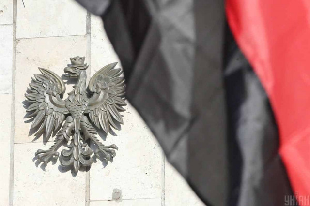 Скандал між Польщею та Білоруссю через гелікоптер: активісти дізналися деталі
