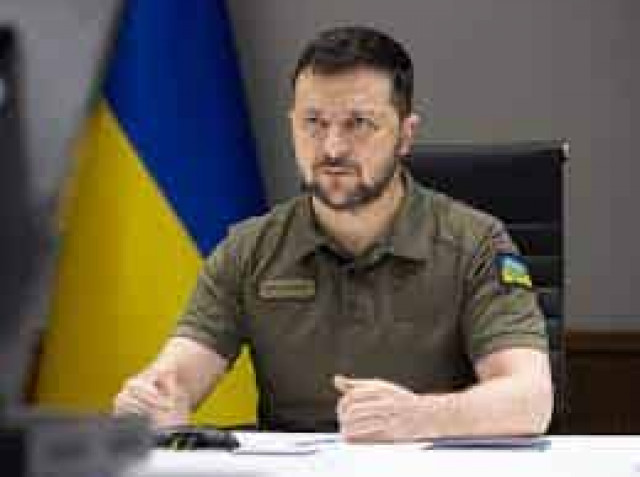 Зеленский считает неприемлемым, когда на обсуждение санкций ЕС уходит столько времени
