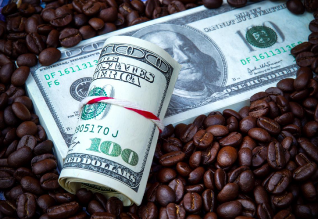 Кава подешевшала вперше за сім місяців: ціни досягли листопадового мінімуму
