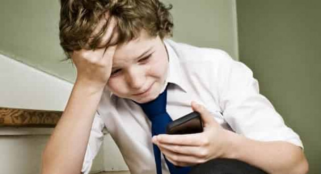 Каждый третий подросток в Украине становился жертвой 