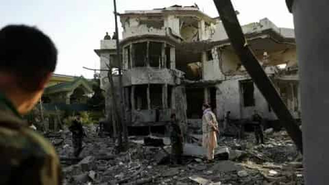 Число жертв нападения на дом министра обороны Афганистана выросло до восьми