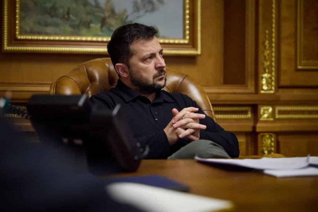 Продовження воєнного стану та мобілізації в Україні: Зеленський вніс у Раду законопроекти 