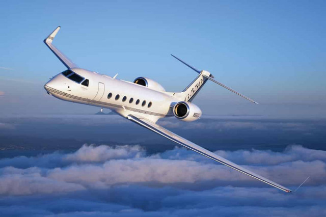 Педофил развращал 8-летнего мальчика на борту самолета, летевшего в Москву
