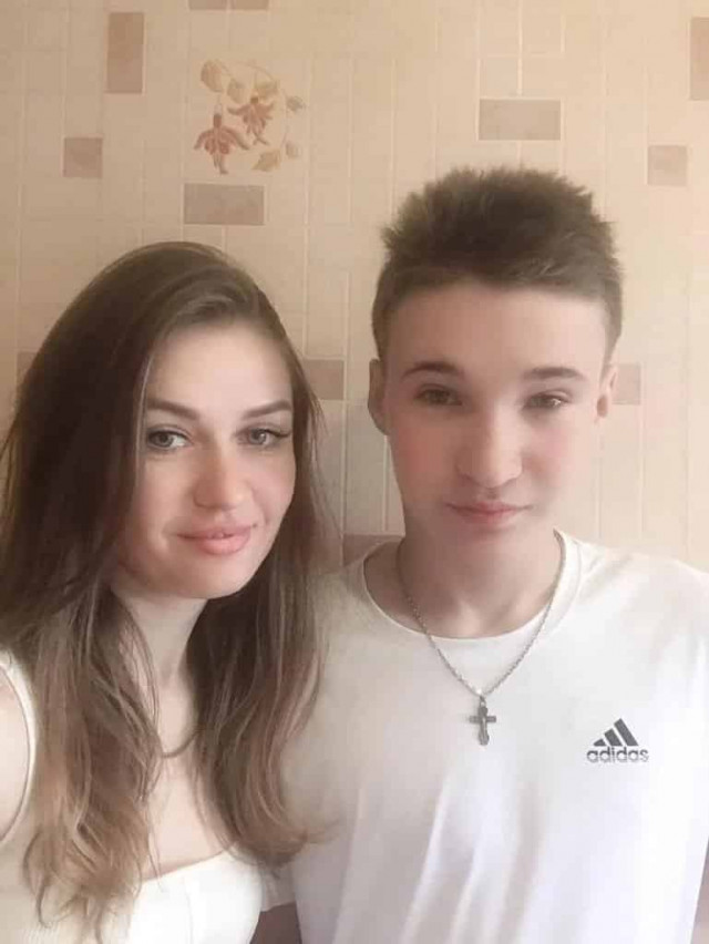 Щасливе возз’єднання: сестрі повернули 14-річного брата з окупованого Луганська
