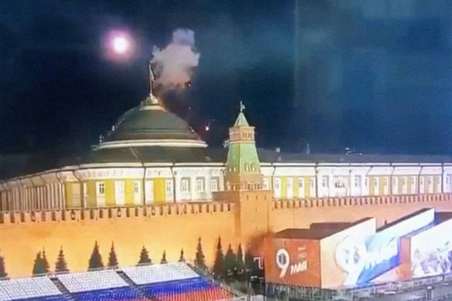 В украинской разведке прокомментировали атаку дронов на Кремль
