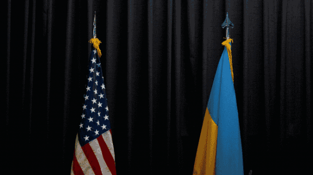 США о взрывах на аэродроме в Крыму: Поддерживаем усилия Украины