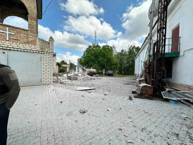 Вбито священника: росіяни обстріляли церкву на Херсонщині (фото)
