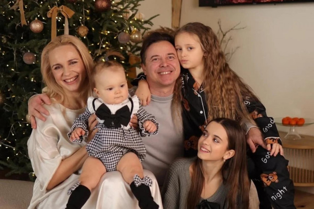 Лілія Ребрик відповіла на чутки, що втретє народила, аби вберегти чоловіка від служби в ЗСУ
