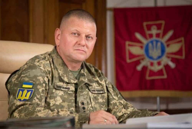 На початку війни Залужний відмовився підірвати всі мости через Дніпро у Києві - BBC
