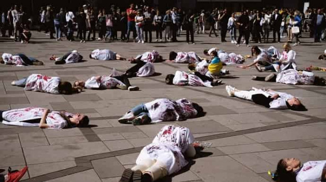 В Вене устроили молчаливую акцию против насилия россиян в Украине