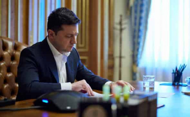 Зеленский предложил встречу Путину «в любом формате»
