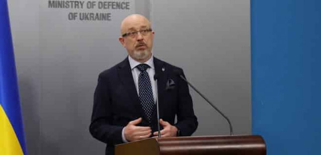 Резников поблагодарил Великобританию за оружие против танков РФ
