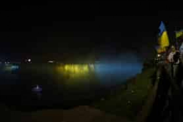 Ко Дню Независимости Ниагарский водопад подсветят цветами флага Украины