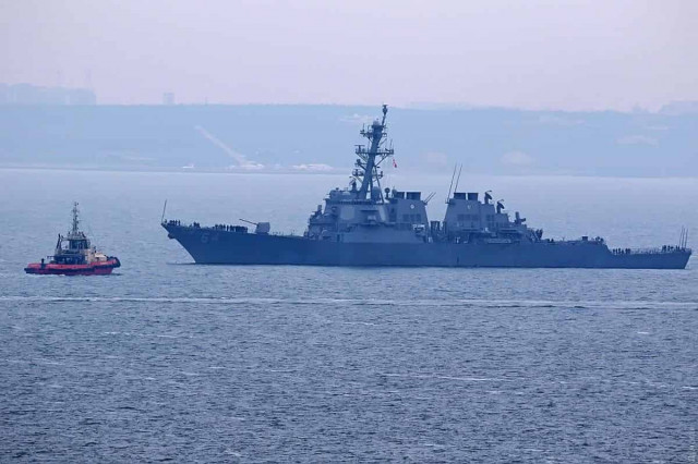 Військовий корабель ВМС США перехопив кілька ракет біля берегів Ємену, - ЗМІ
