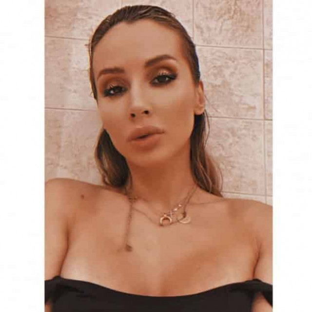 Светлане Лободе, Верке Сердючке и Святославу Вакарчуку запретили въезд в Россию на 50 лет
