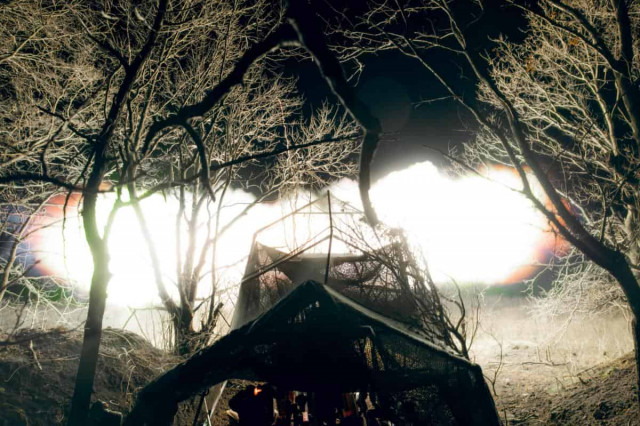 На Таврійському напрямку окупанти активізувалися : штурмують і скидають КАБи з літаків
